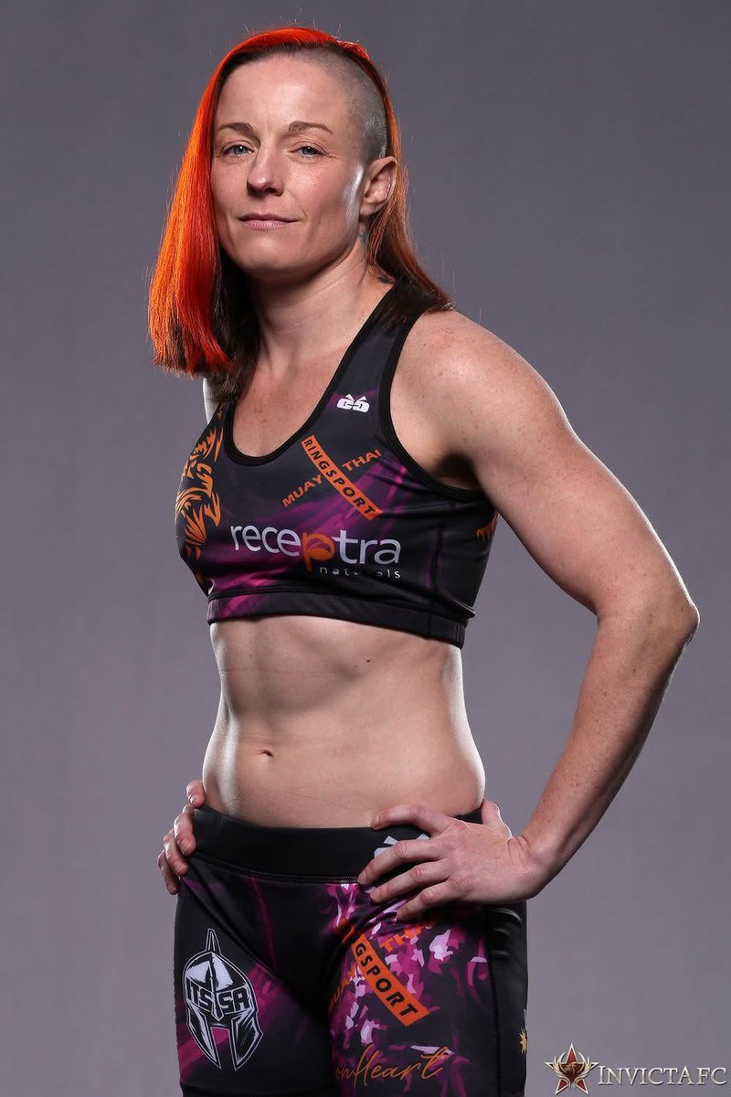 Jillian DeCoursey (@lionheartjill) on Twitter photo 