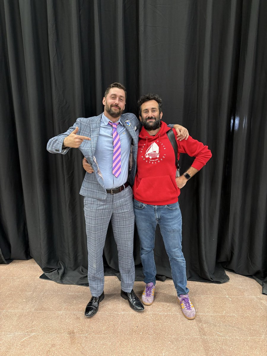 JLogan#29462700 tweet media