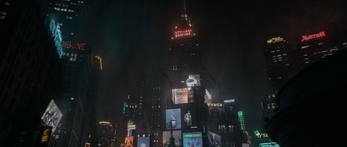 TheBatmanlogic's tweet image. Gotham City in The Batman is arguably the best we’ve ever seen in a live action Batman movie.