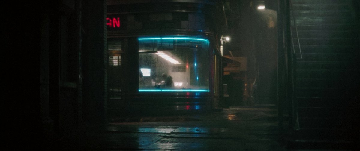 TheBatmanlogic's tweet image. Gotham City in The Batman is arguably the best we’ve ever seen in a live action Batman movie.