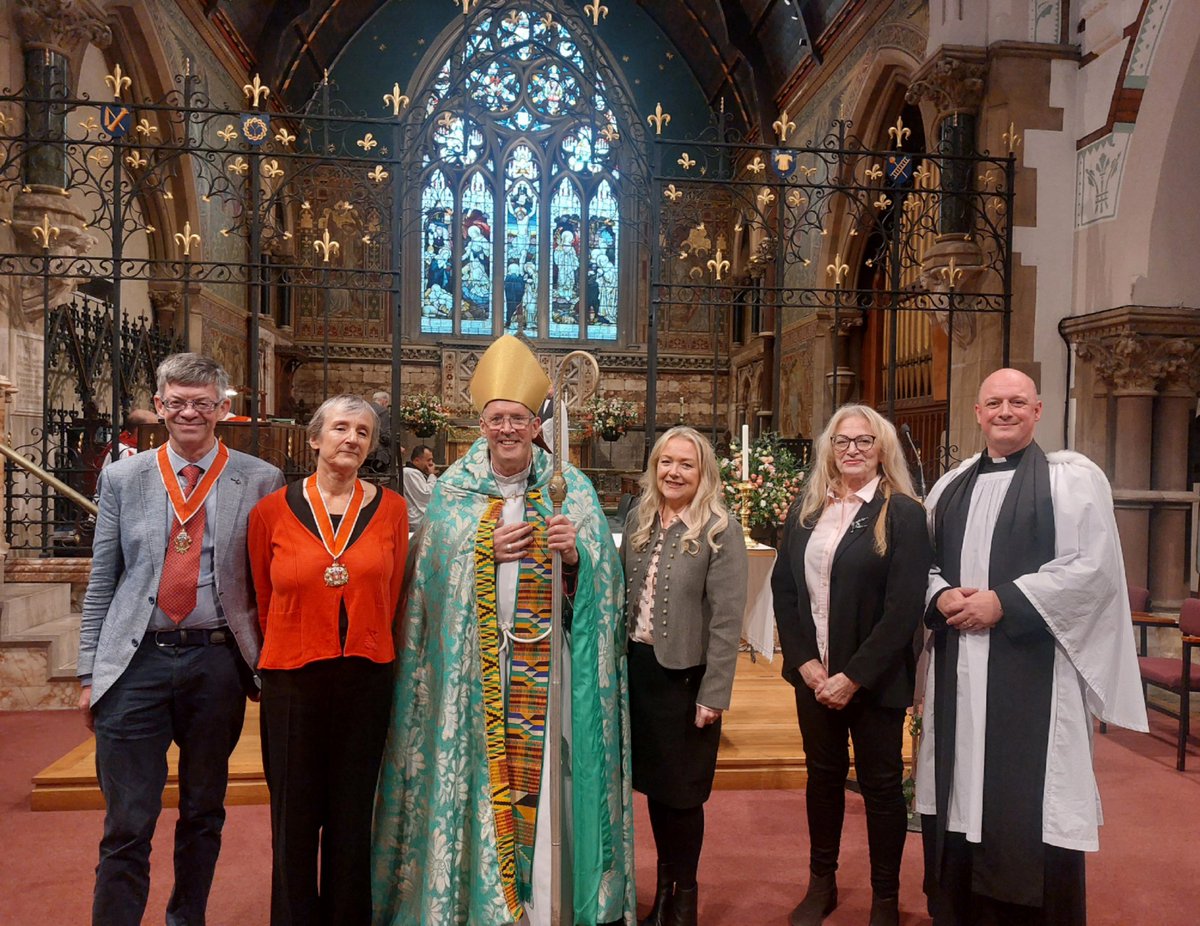 Congratulations Mortlake with East Sheen Ministries on the 50th celebration 🕯1975 - 2025 today.
The Bishop of Southwark addressed the many who gathered for thanks and song.
He spoke of courage and sacrifice, words so relevant across the world.
