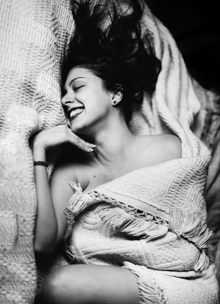 <a href="/Latido_Izquierd/">Latido Izquierdo</a> <a href="/sternschnuppenz/">Shooting star</a> <a href="/AlexdelaSerna2/">Alex de la Serna</a> <a href="/rmandoVersos/">Armando F A</a> <a href="/elicardenas39/">elisa cardenas</a> <a href="/Bustingorri721/">SIEMPRE EN MÍ 💜</a> <a href="/RusiaBencomo/">Rusy Bencomo.❤🕊</a> <a href="/jureamarte/">𝐉𝐮𝐥𝐢𝐨 𝐀. 𝐏𝐚𝐝𝐮𝐚 …🖌️</a> <a href="/annamariadg0107/">Ana María❤️💙💜</a> <a href="/BohemioDeMarzo/">𝙰𝚋𝚒𝚖𝚊𝚎𝚕.</a> <a href="/ElenaVirgenHid2/">Elena Virgen Hidalgo Figueredo</a> #🦀 "Poesía eres tú" 
...fuego transformado, la llama inicial, feroz y verdadera, se aquieta en brasas de amor en la espera,
llegaste a mi alma, no te marcharás, porque la pasión que perdura, nunca se va..! ❤️
<a href="/Latido_Izquierd/">Latido Izquierdo</a>