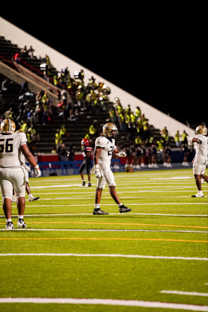 mid season highlights
hudl.com/v/2SsCnP