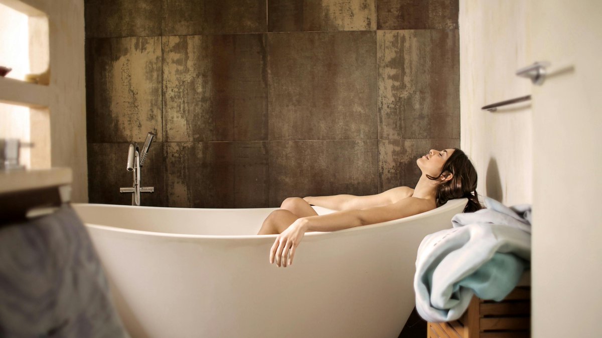 SereneIndulge's tweet image. End your weekend with pure tranquility. Light a candle, soak, and let your stress melt away with our luxurious home spa picks. Your mind and body will thank you. Create your perfect Sunday sanctuary!
sereneindulgencespa.com
#SundayReset #UnwindAtHome #SereneIndulgence