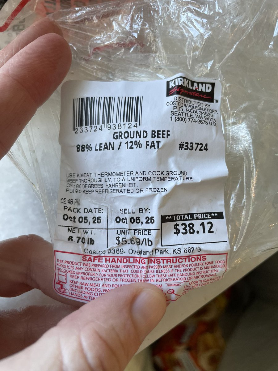 acmoorephd's tweet image. .@Instacart marks up ground beef more than $10 what I would pay in store. The convenience of not going to Costco on a Sunday afternoon comes at a price!