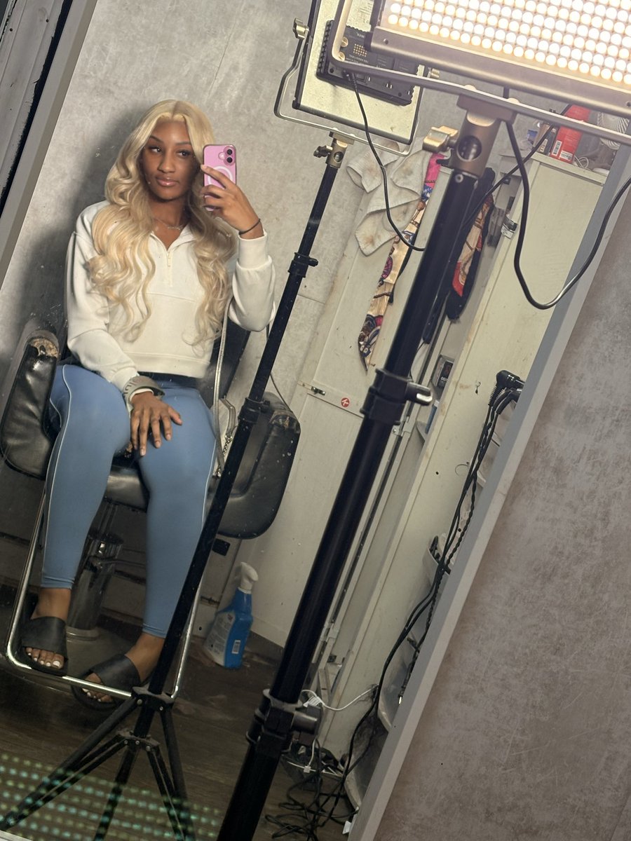 Taniya 🤍 tweet media