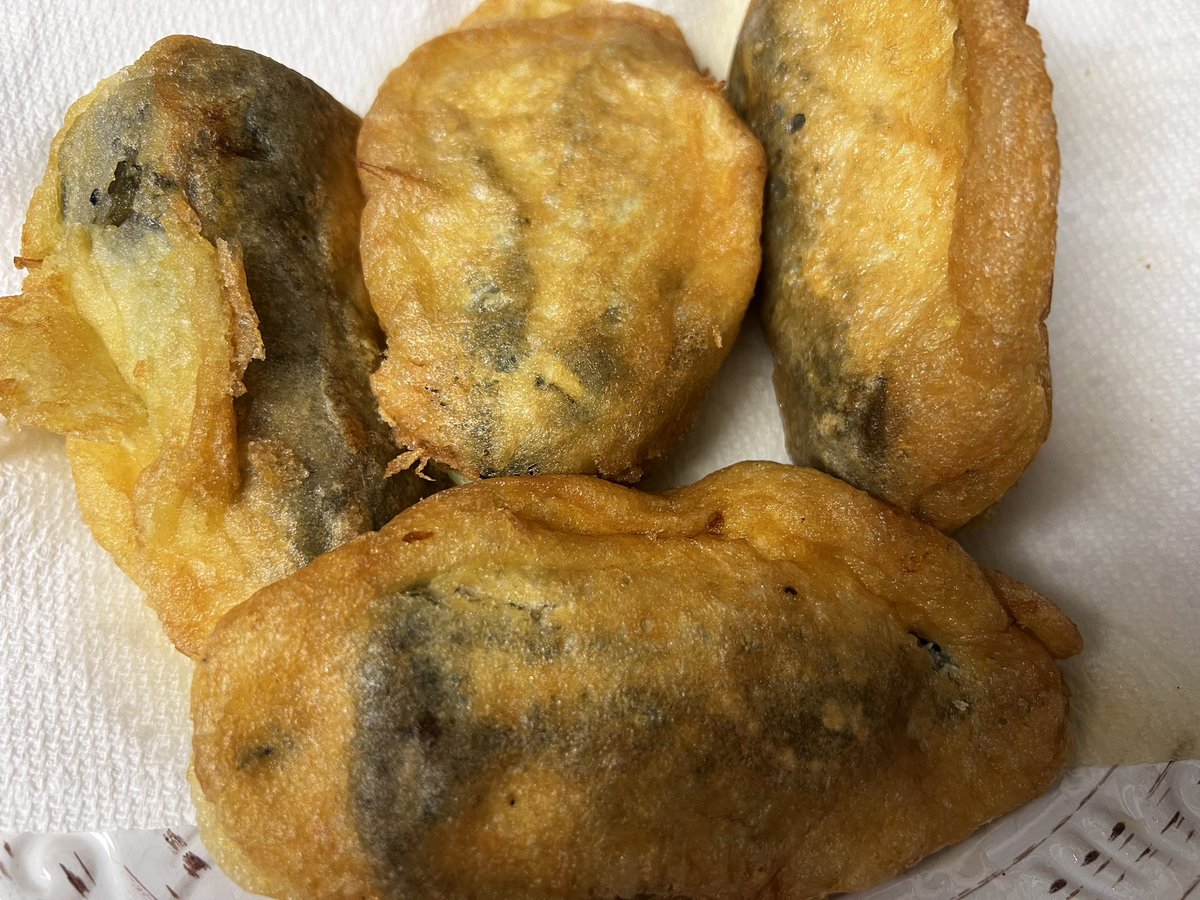 sun_water_fire's tweet photo. Some #chilesrellenos with a touch of #londoncuisine (in the inside) f*n delicious https://t.co/E3b0bfwgAK