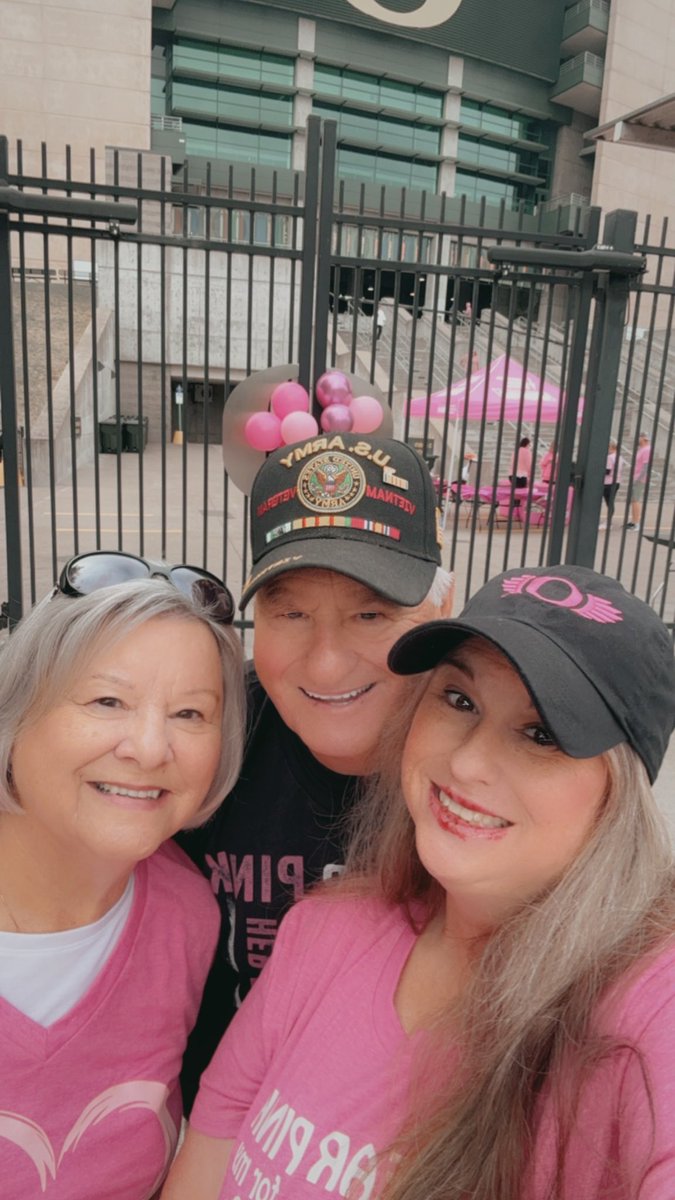 Gina Moore tweet media