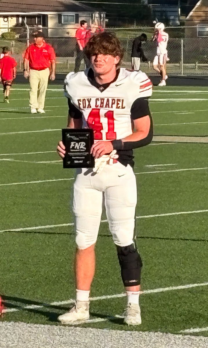 melocchi_max41's tweet image. Honored to have been named the Berger and Green Friday Night Rivals Scholar Athlete of the Week on Friday. Proud to represent my community, @FxCAthletics, and @TartanFB 

@CoachRyanLarsen @Coach_Kay19 @CoachGibboney 

@FxCfootball @WPIAL_Insider @wpialsportsnews @TheWPIALEdition…