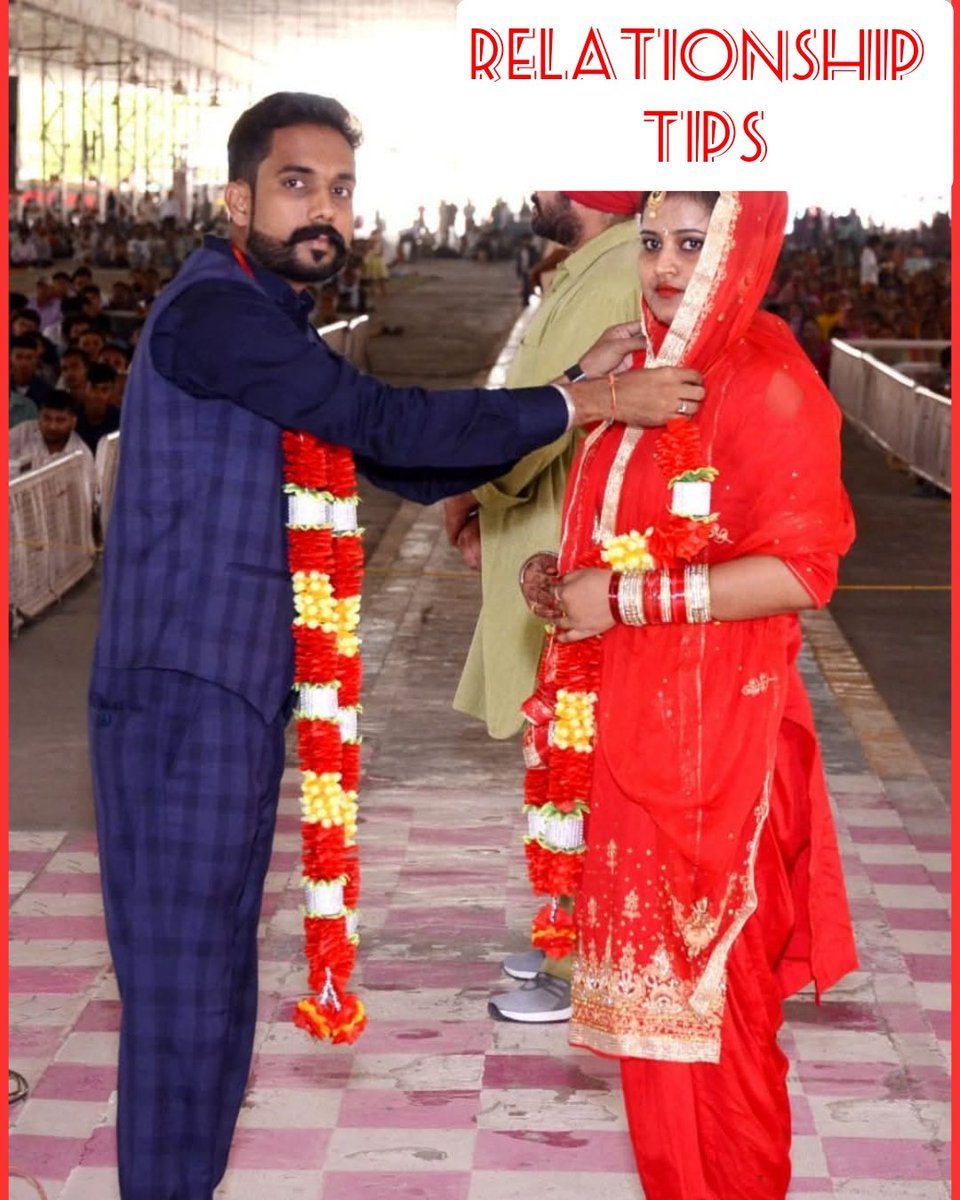 ShikhaInsan's tweet photo. किसी भी मजबूत रिश्ते की नींव भरोसा होता है अगर एक दूसरे पर भरोसा न हो तो रिश्ता ज्यादा दिन नही टिकता Saint Gurmeet Ram Rahim Singh Ji कहते है अगर आप पति पत्नी है तो एक दूसरे पर भरोसा रखे सम्मान करे सच्चाई से अपने रिश्ते को निभाए जिससे आपके रिश्ते मजबूत हो
#MondayMotivation https://t.co/pa6hLhzOTX