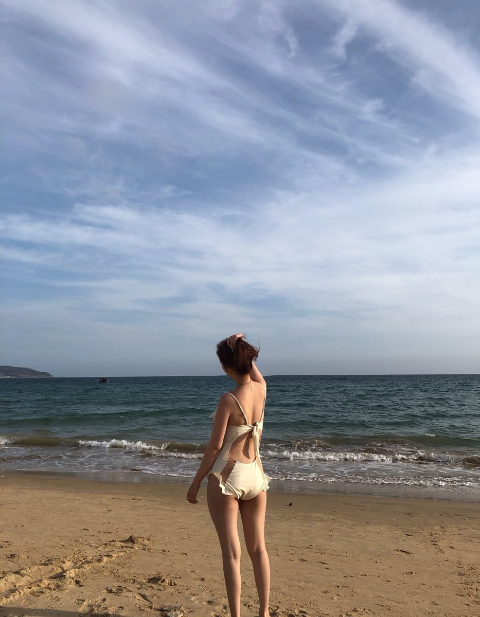 SIMINGDD's tweet photo. 曝光：
少妇 媛洁 C罩杯巨乳 https://t.co/Su2KUgv338