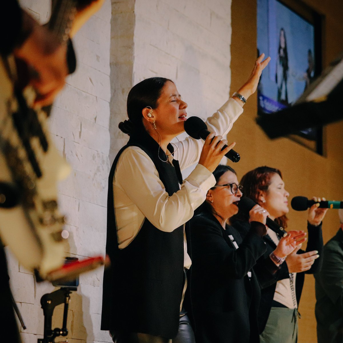 ¡Jesús dice que es inútil preocuparse pues hacerlo no soluciona nada! 👉🏽Hablamos con nuestro Padre, el todopoderoso, que todo lo sabe y está en todo lugar. Lo hacemos con acción de gracias. Y la paz llega como resultado de entregarle, confiar y esperar 😮‍💨
 
¡Feliz semana iglesia!