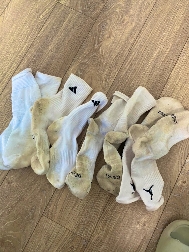SportsDDU's tweet photo. 福利来了
打球臭袜
关注＋转帖抽奖送了！
#白袜臭脚体育生 https://t.co/f6DireJD8i
