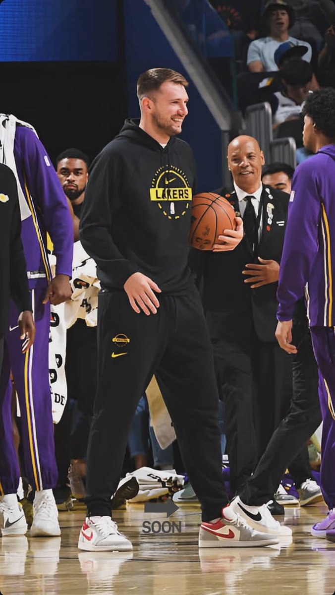 Luka looking fit and ready to play! I cannot wait to see him with our guys on the floor!!!

🔥🔥🔥🔥🔥