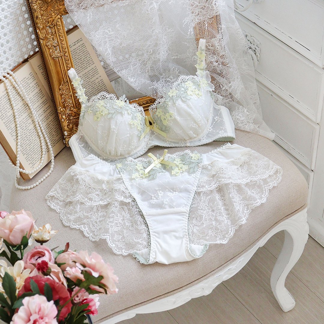 🐿️ 𝐺𝑖𝑛𝑛𝑦 𝐶𝑜𝑙𝑜𝑟 𝑉𝑎𝑟𝑖𝑎𝑡𝑖𝑜𝑛 🧺 ⁡ ஐ イエローや