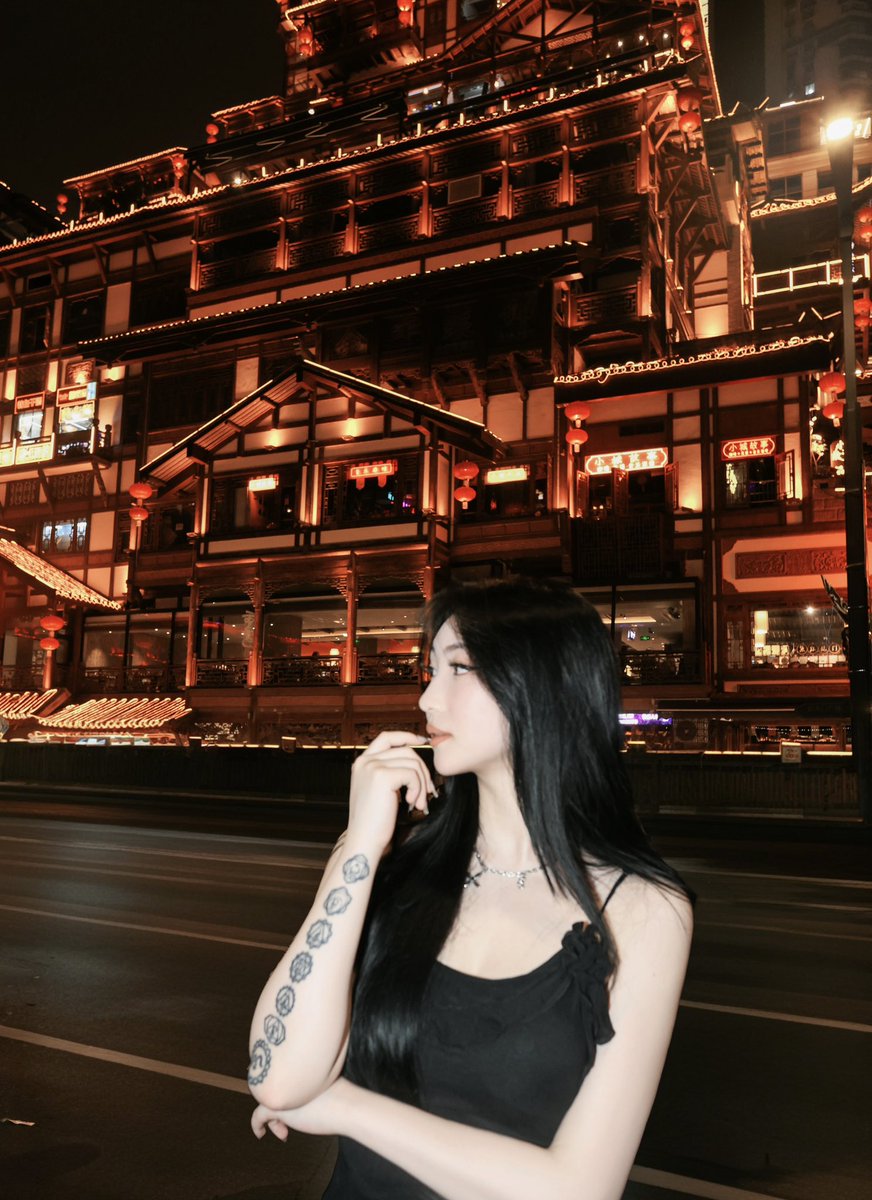 mseggmily tweet media