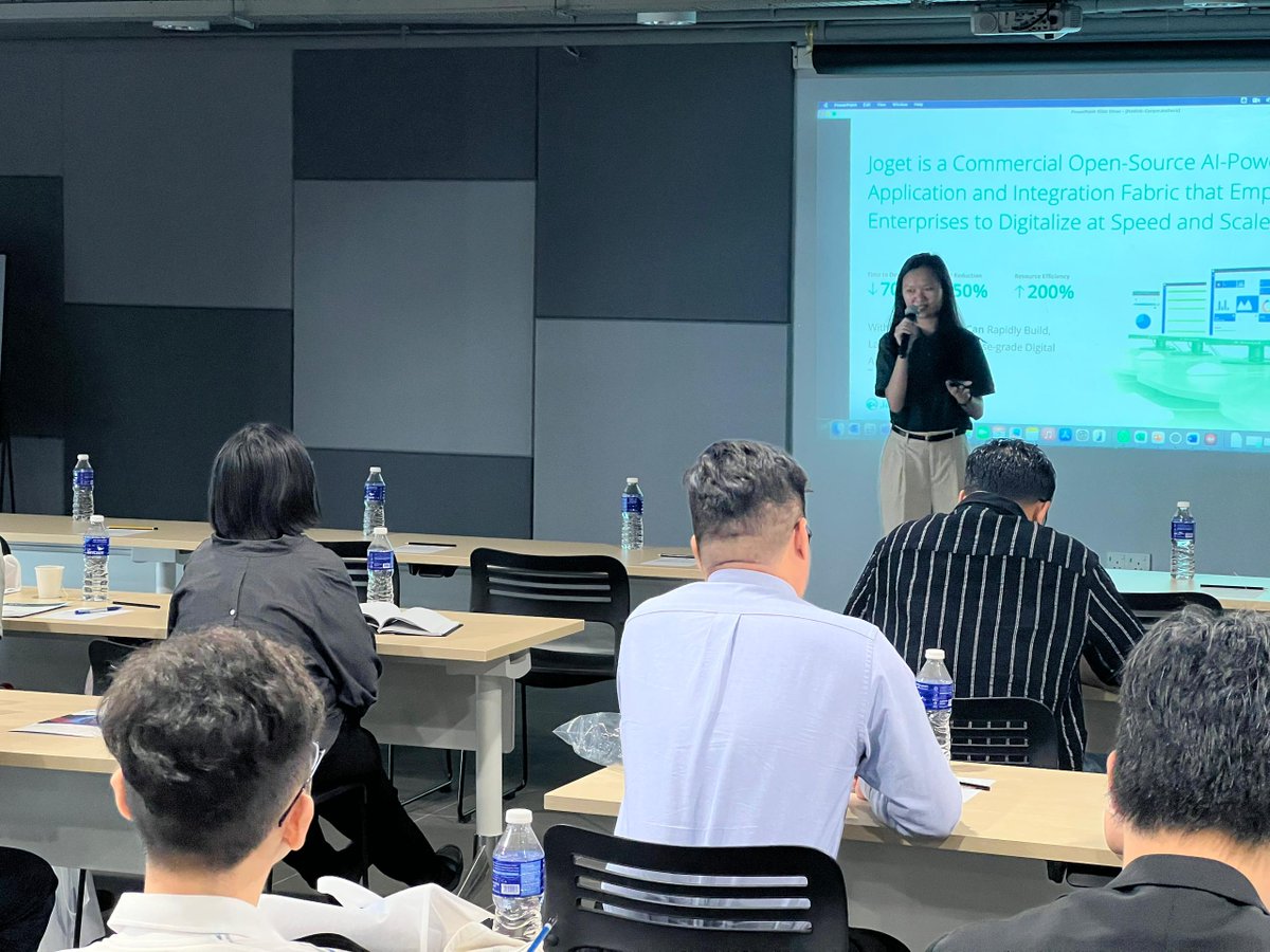 jogetworkflow's tweet image. The seminar hosted by Netlink in KL wrapped up with insightful exchanges and strong audience engagement on AI + Low-Code in manufacturing. 🚀