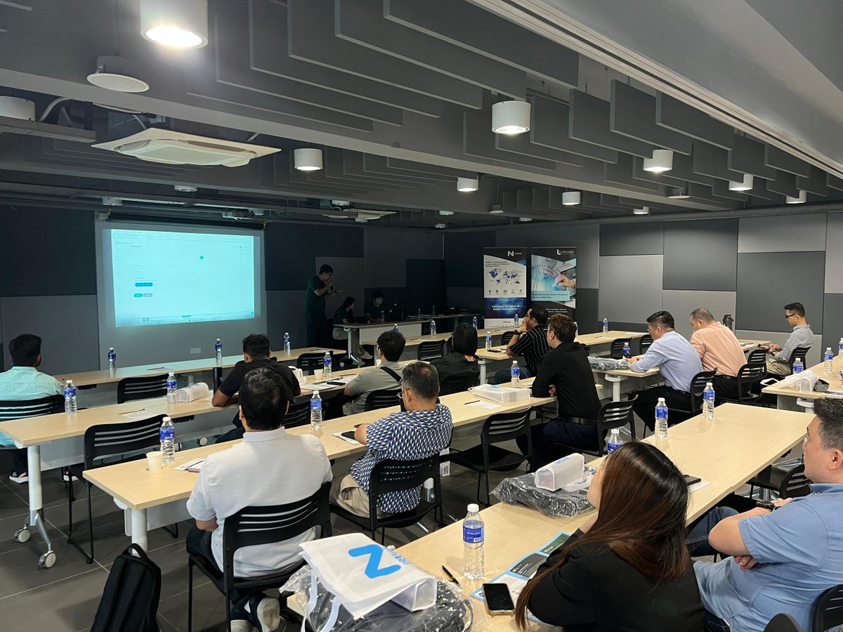jogetworkflow's tweet image. The seminar hosted by Netlink in KL wrapped up with insightful exchanges and strong audience engagement on AI + Low-Code in manufacturing. 🚀