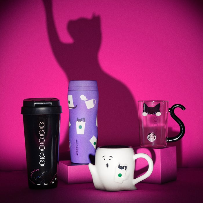 modelpress's tweet image. スタバ、ハロウィン新作は“黒猫フラペ”🐈‍⬛
「アサイー ベリー フラペチーノ」登場🤍🖤

🟣“いたずらな黒猫”モチーフのグッズ
🟣深みのあるフルーツティーも同時発売

🔻10月10日（金）から🐾
mdpr.jp/gourmet/4657288

#スタバ #スターバックス