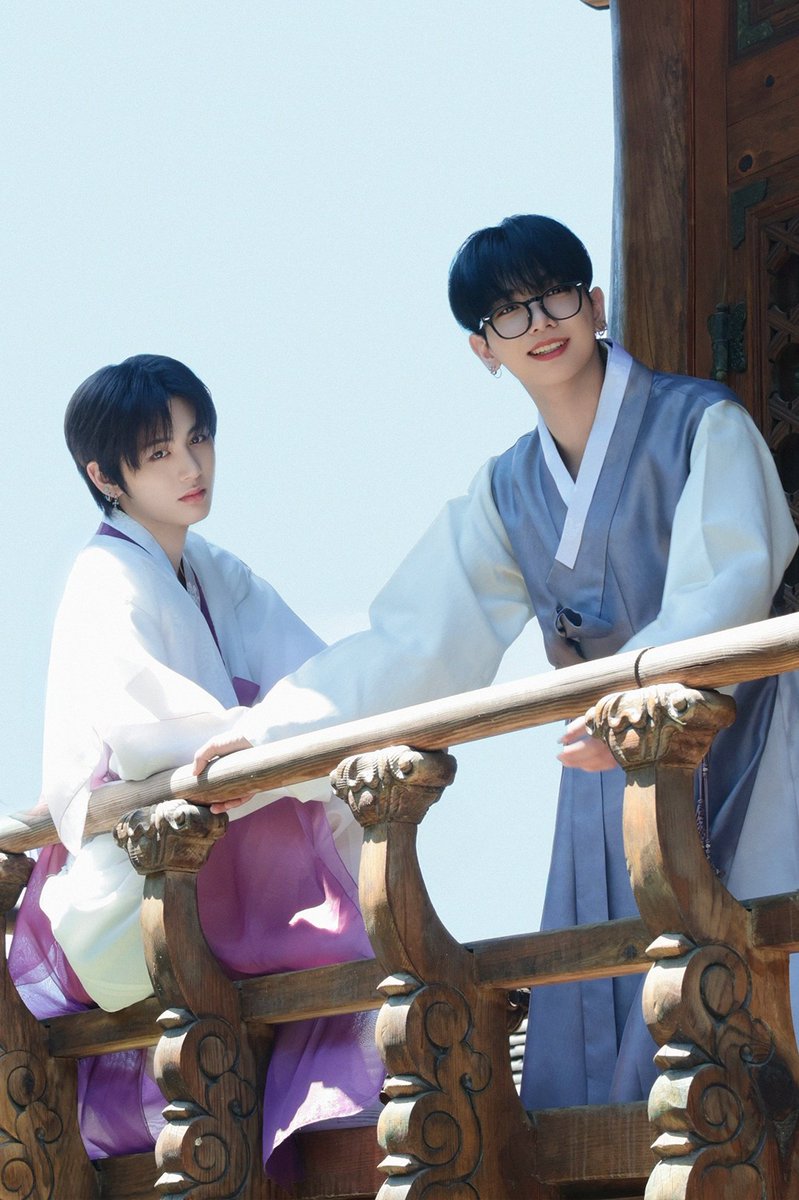 imxmuggle's tweet photo. 한도령 명도령 뭔사이인데 https://t.co/jjXM4ykdRj