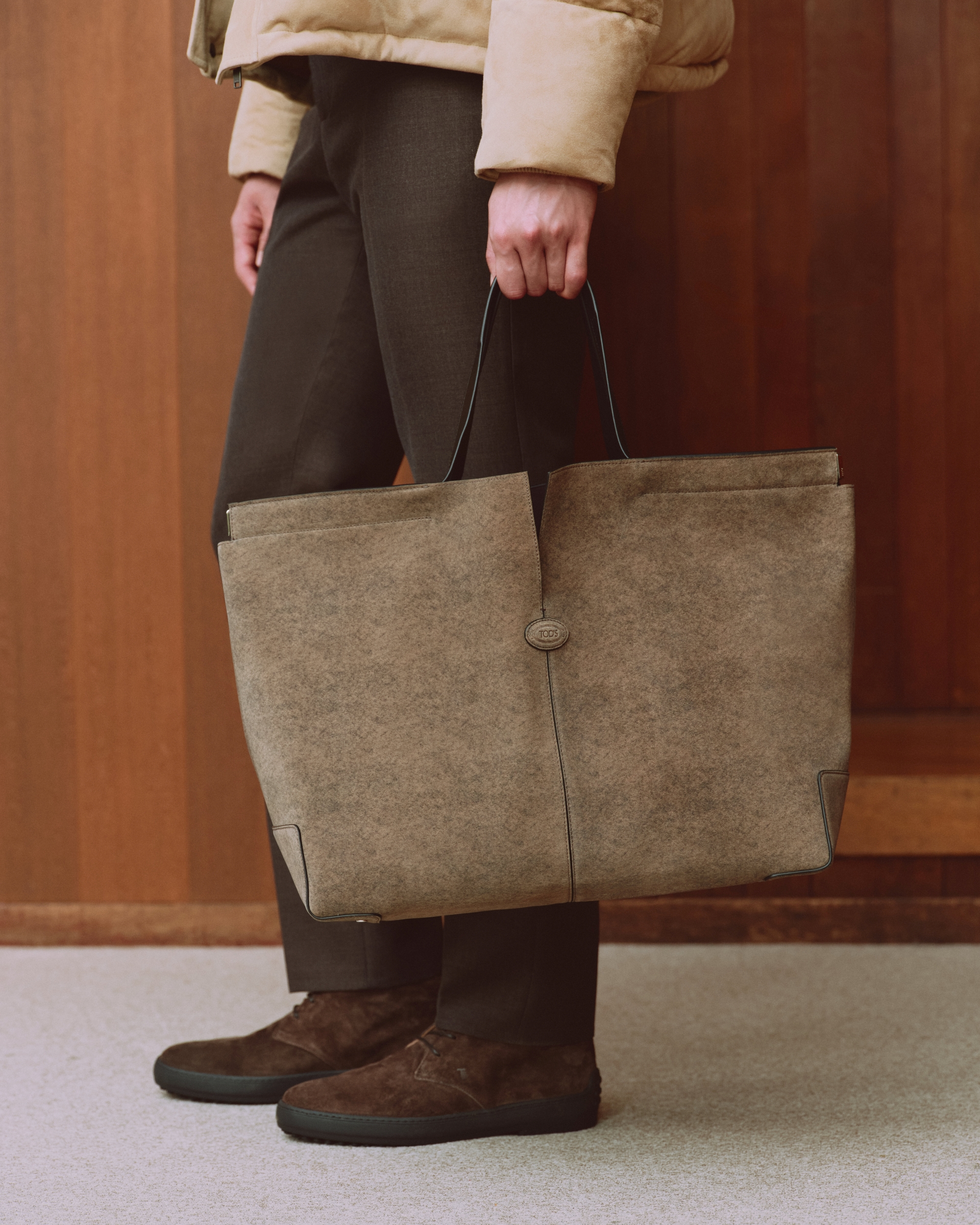 【Yusukeさん専用】TOD’Sベージュ スエード トートバッグ 31305829_60609921_1000.jpg