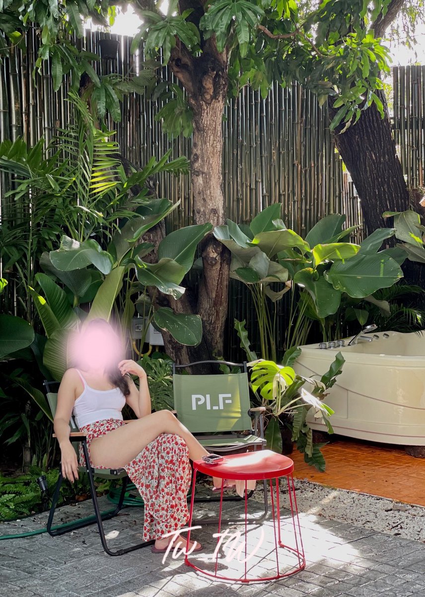 Soft opening @ Play Life Club House 🪴🌼 .... มีที่นัดเจอคู่และเดี่ยว ที่ใหม่ละ ไม่ต้องกระซิบกระซาบแอบคุย....เจอในคลับทักทายได้น๊า หรือ ถ้าสะดวกรบกวนช่วยถอดเสื้อให้หน่อยค่ะ ((take of your shirt))🤭 #takeofyourshirt 
#playlifeclubhouse #playlife #PLF #PLFCH