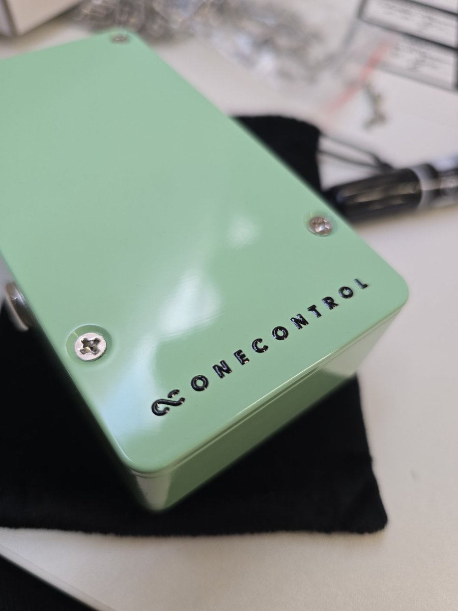 カワムラくん ピース 他 トワイライトプラム | CATALOG | PERLER BEADS® | ブランド一覧