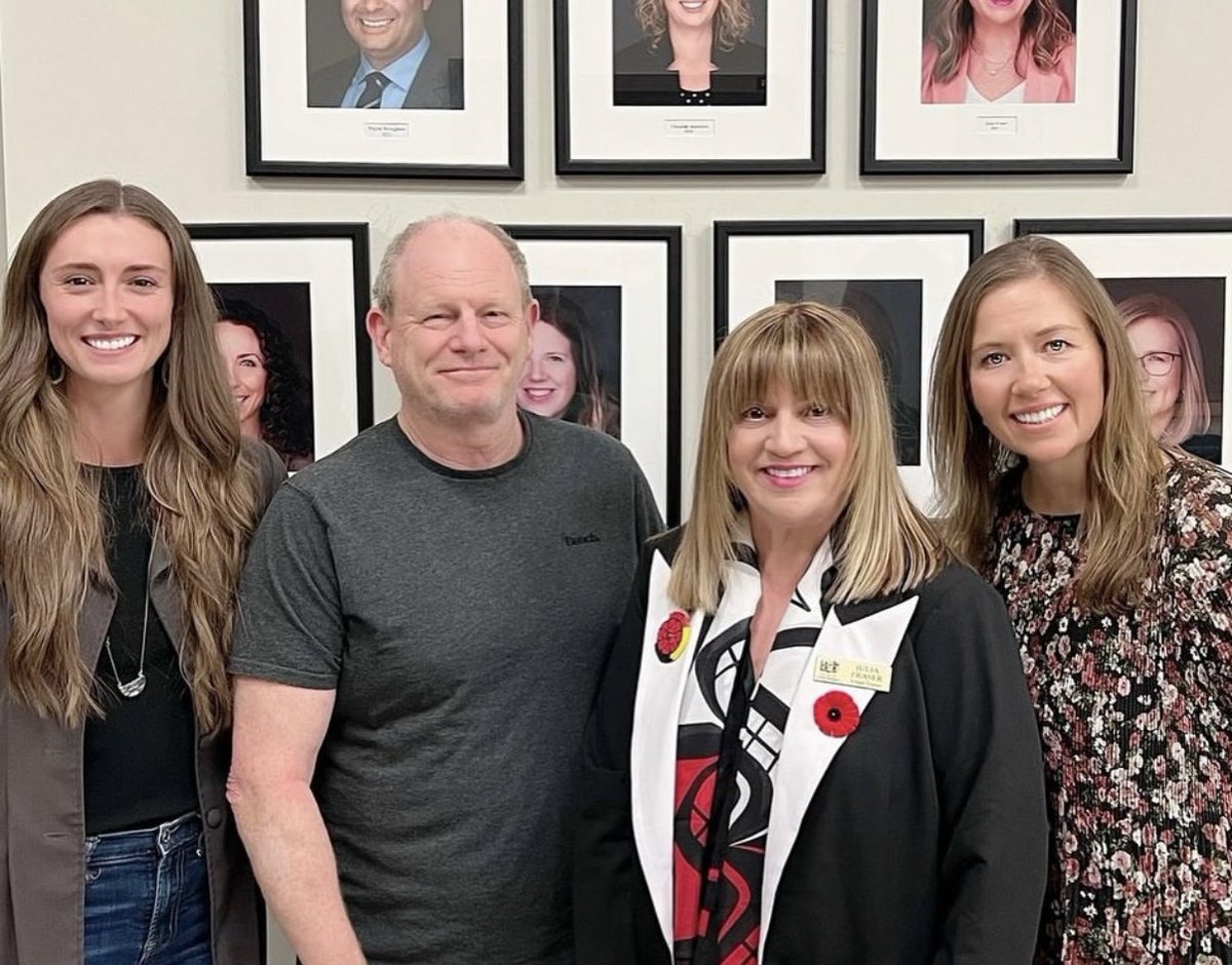 Julia Fraser tweet media