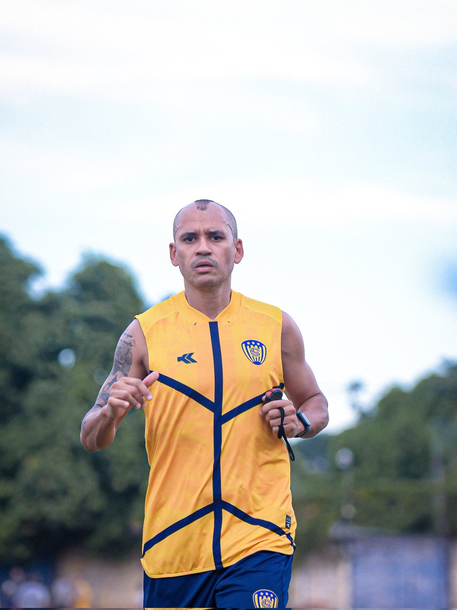 Gisse_py's tweet image. Sergio Otálvaro es el nuevo Gerente Deportivo del @SpLuquenOficial será presentado mañana, al igual que el entrenador Lucas Barrios.

@TigoSportsPY