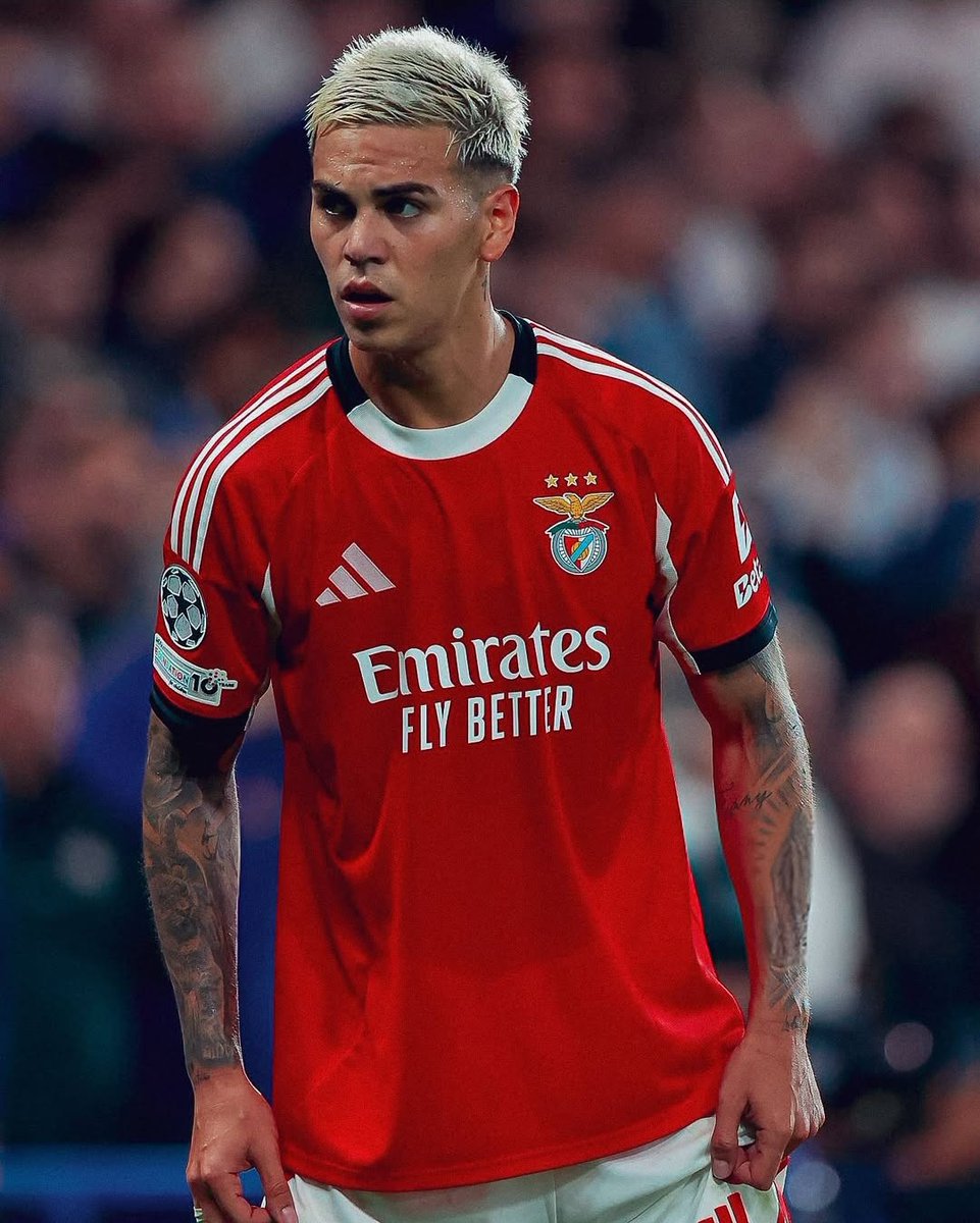 Tweet de apreciação ao jogaço do Enzo Barranechea contra o Porto. 

Monstruoso!! ❤