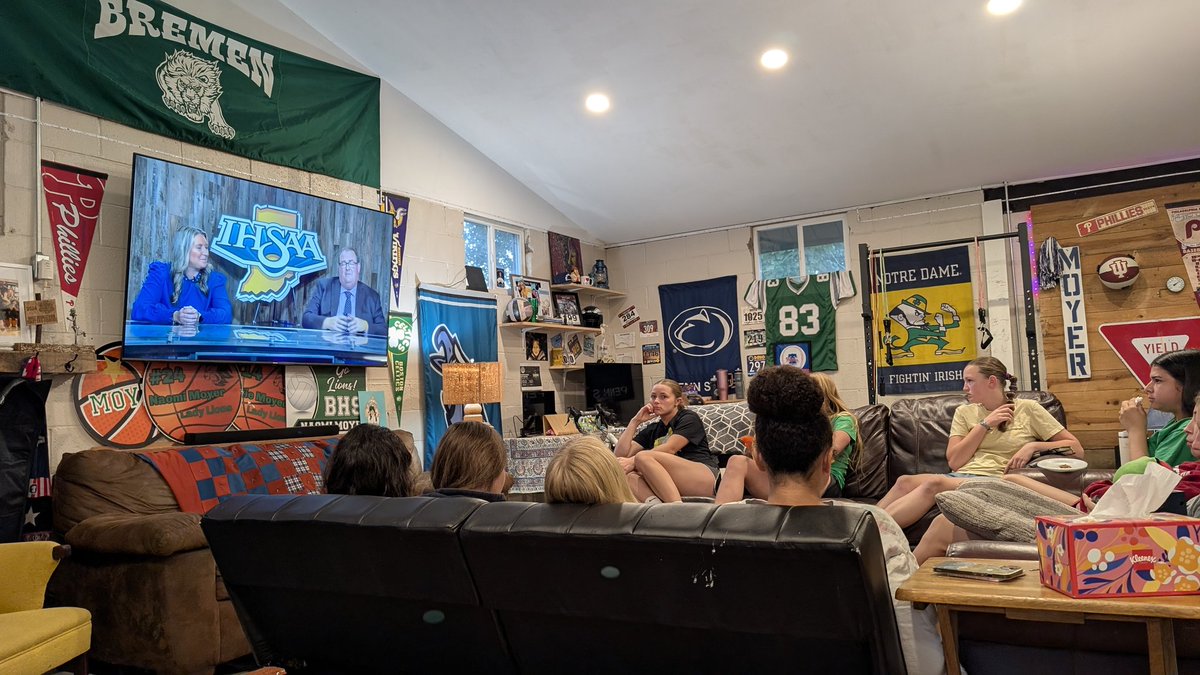 Sectional Watch 🎉 Party <a href="/IHSAA1/">IHSAA</a> <a href="/ihsvca/">IHSVCA</a>