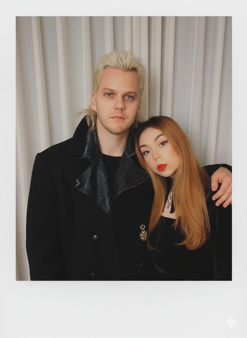 _daphne's tweet photo. 𝓝𝓮𝓿𝓮𝓻 𝓰𝓻𝓸𝔀 𝓸𝓵𝓭. 𝓝𝓮𝓿𝓮𝓻 𝓭𝓲𝓮. 𝓘𝓽'𝓼 𝓯𝓾𝓷 𝓽𝓸 𝓫𝓮 𝓪 𝓿𝓪𝓶𝓹𝓲𝓻𝓮. https://t.co/bMMS3olZDX