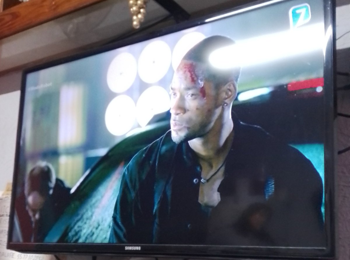 Danny_CPaulino's tweet image. Si yo me pongo en #ModoRobot te trataría como PUERCA