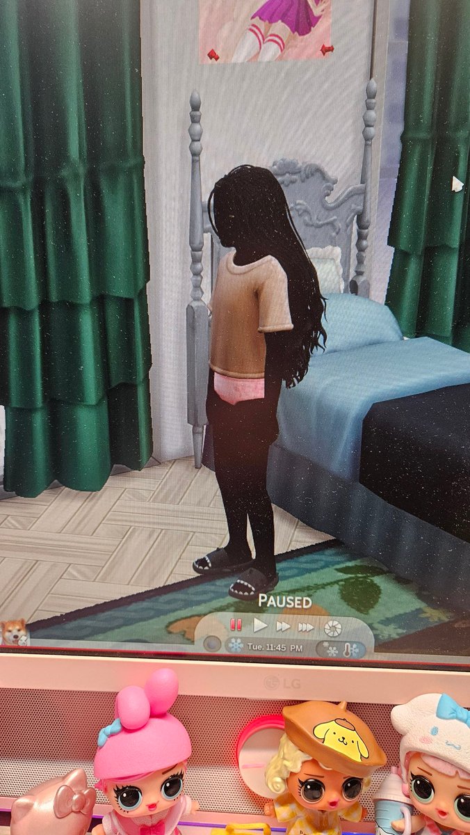 meadowwhims's tweet photo. Sim lost her tooth and immediately turned like fully blacked out???? I know this was a bug a while ago but wtf is there no fixing this #TheSims4 https://t.co/3BKjgX1X9q