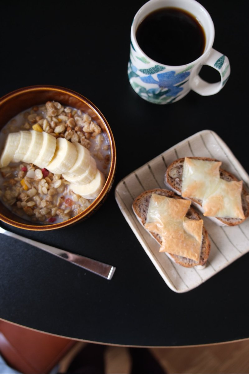 今週も朝ごはん食べたら、ただただ書き進めるのみ👩🏻‍💻