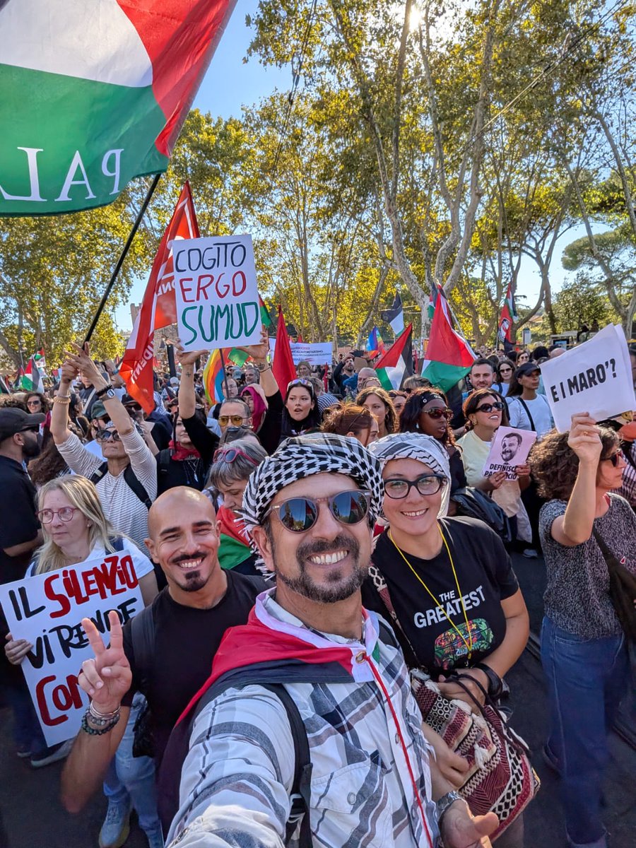 PizzyBoom's tweet image. Eravamo più di un milione sabato a Roma per #Gaza. É stata senza dubbio un'esperienza emozionante manifestare con così tanta gente per un motivo comune di così grande importanza. In un paese che dovrebbe essere democratico, non bisogna permettere che ci zittiscano.
#FreePalestine
