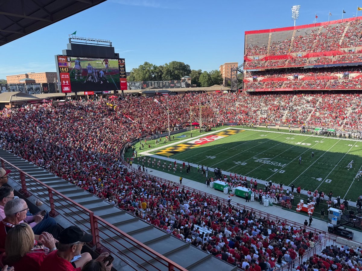 President_Pines's tweet image. I want to thank our great fans and our @TerpsADJimSmith for their support of @TerpsFootball. I hope we can get the same fan support next week against Nebraska cheering on our Terps #GoTerps