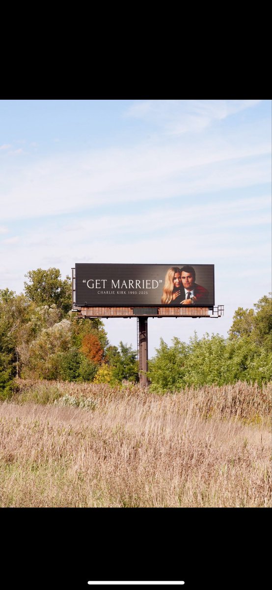 Anna Lulis tweet media