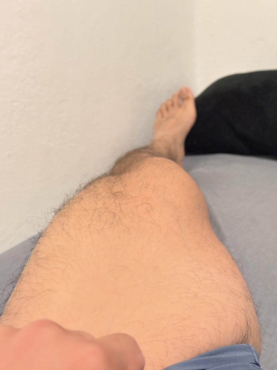 Louis224488's tweet photo. Me gustan mucho mis piernas https://t.co/GRlveVKh0G