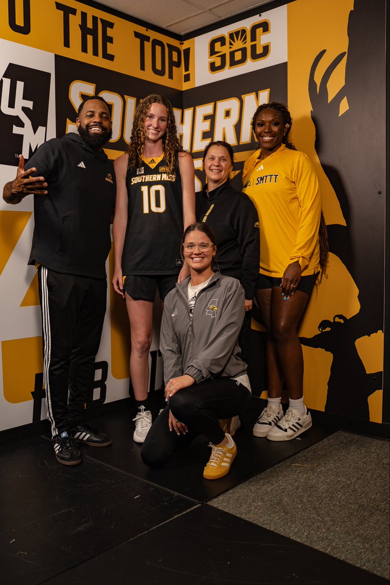 Had a great official visit at Southern Miss!! Thank you for having me! <a href="/SouthernMissWBB/">Southern Miss Women's Basketball</a> <a href="/missybilderback/">Missy Bilderback</a> <a href="/Coachjrw/">Coach Jonathan Williams</a> <a href="/coachmac11/">Michael McAnally</a> <a href="/KeavyNoblin/">Keavy Noblin</a> <a href="/AllieGordonn/">Allie Gordon</a> <a href="/ALSoStarz/">AL Southern Starz</a> <a href="/ALSoSTARZ_EYCL/">Southern Starz_EYCL</a>