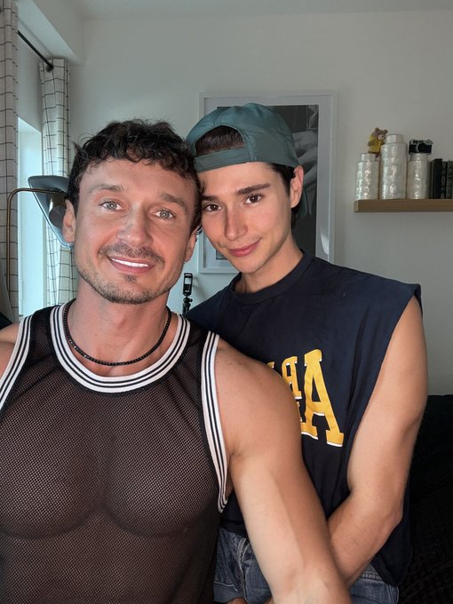 look who stopped by. @alex_kof2 https://t.co/3ub5YtGej5<a class="tags" target="_blank" title="On Twitter" href="/?out=eyJ0eXAiOiJKV1QiLCJhbGciOiJIUzUxMiJ9.eyJpYXQiOjE3Njc2NjYwNTAsImlzcyI6InR3cG9ybnN0YXJzLmNvbSIsIm5iZiI6MTc2NzY2NjA1MCwiZXhwIjoxNzk5MjAyMDUwLCJyZWRpcmVjdF91cmwiOiJodHRwczovL3guY29tL2FsZXhfa29mMiJ9.kvuOBPzkHkYd0WhhsdFni07tafKWYQgm1_ts1VdWSAUdBGq70bEWnVfuK1d-ylIL1Xw2mAvuLf0mA64CMOXYYQ">@alex_kof2</a>