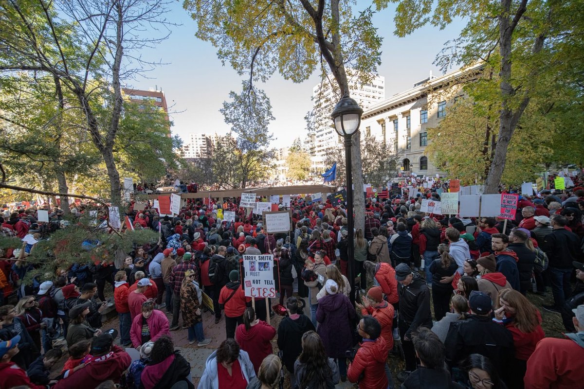 The Breakdown (@thebreakdownab) on Twitter photo Wow #yyc!
(Pics by Kelly Hofer FB)
#abpoli #ableg #cdnpoli #abed Wow #yyc!
(Pics by Kelly Hofer FB)
#abpoli #ableg #cdnpoli #abed