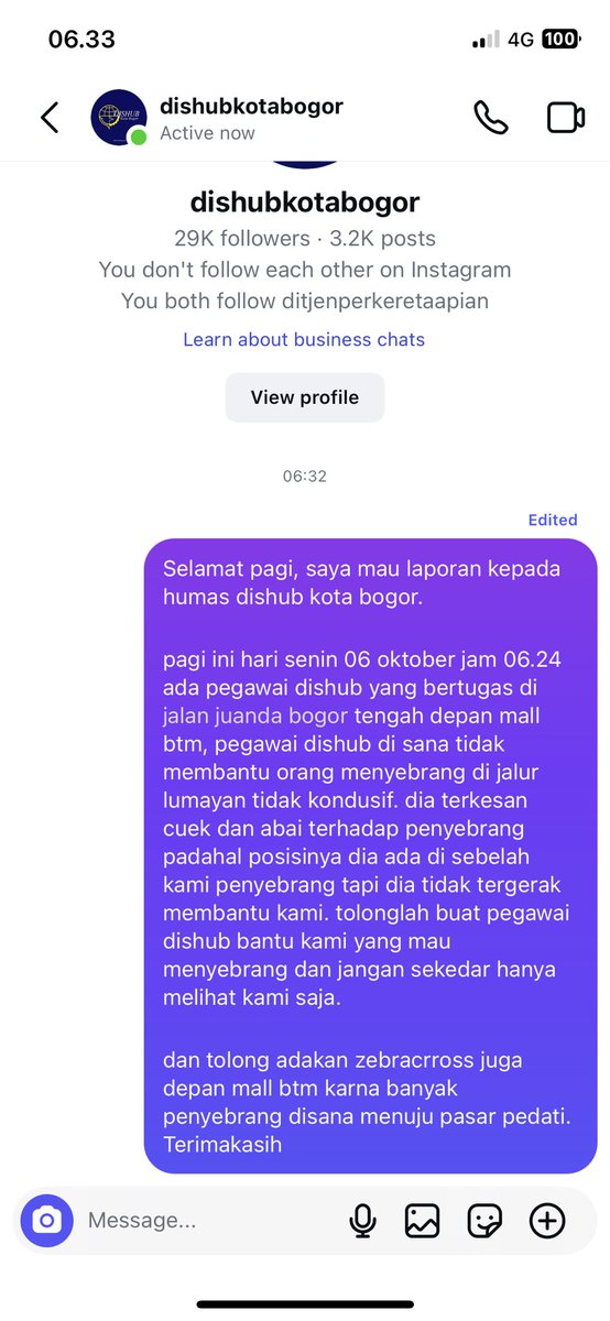 AAaaaaaaaaaaa PNGEN GUA NANGIS+MARAH KESEL BANGET SAMA PEGAWAI DISHUB YANGG CUEEEKK DAN ABAIII , PADAHAL GUA DAN ORANG YANG MAU NYEBRANG DEKET SEBELAH DIA TAPI DI CUEK BANGET GA BANTU NYEBRANGIN PADAHAL ITU JALAN LAGI GA KONDUSIF, BANTUIN PAK BANTUIN PAK😌