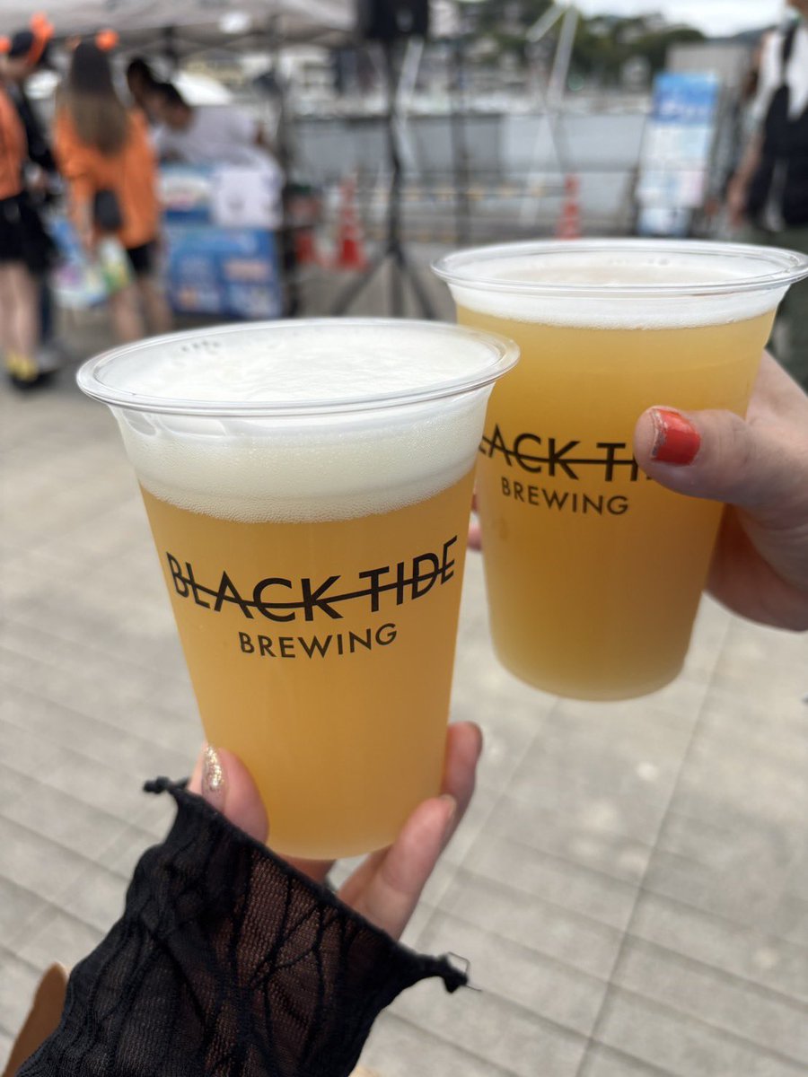 kfm775's tweet image. 【直送！朝一便！ポストは #ぎょっと-】
昨日はたくさんの #ホヤフレンズ に会えて嬉しかった1日✨
その中に•••気仙沼出身シンガー #FRAM ちゃんの姿を発見‼️
笑えるぐらい #ホヤぼーや グッズを爆買いしてる姿を見つけてしまいました😁…