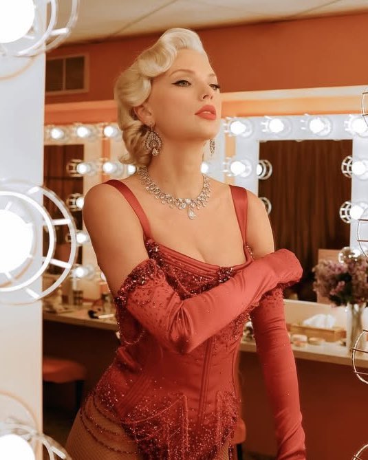 Oh welcome back Marilyn Monroe.