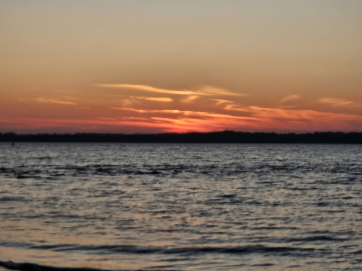 Made it to the beach last night for a very unusual 75+ degree October night. Bonus: sunset is a lot earlier than in July!