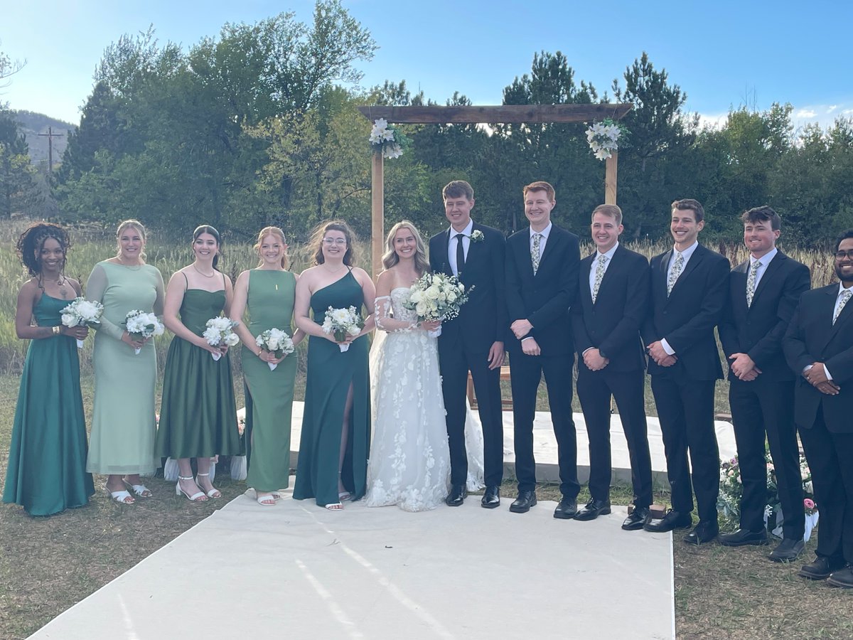 CoolPapaThis's tweet photo. Our family just got bigger!  A huge congratulations to @a_this31 and @galelaurennn on their marriage!  Cannot wait to see what the future brings to them!  #proudparents #amazingwedding https://t.co/Zx4dPwtJyv