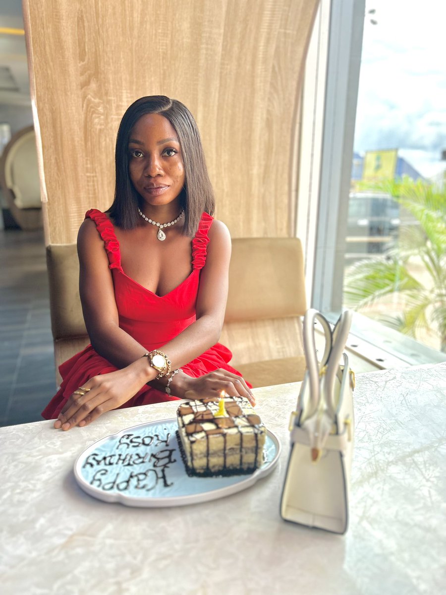 techyassistant's tweet image. Happy birthday to me 🍰 🎉 

#birthday #October