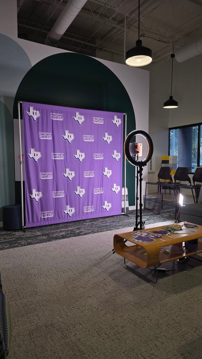 Celebrating YEARS of <a href="/TwitchTexas/">Stream Texas</a>! 🎉
I've finally won my 1st grand prize! After 8 years with a secondhand mic, I'm super excited to use this <a href="/beacn/">BEACN</a> mic &amp; mixer! I also won this awesome LOTR desk mat from <a href="/drop/">DROP</a>!
Thank you to everyone who makes these meetups possible. 💜