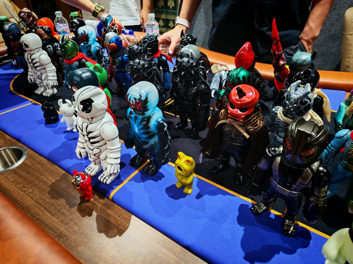 rustytigerx's tweet photo. 🇹🇭🇹🇭⚡⚡RHND Thailand Meeting⚡⚡🇹🇭🇹🇭  #リアルヘッド #RHND #rxh #realhead #realxhead #sofvibkk #sofvitokyo #sofubithailand #sofubi https://t.co/GH6GxONjy6